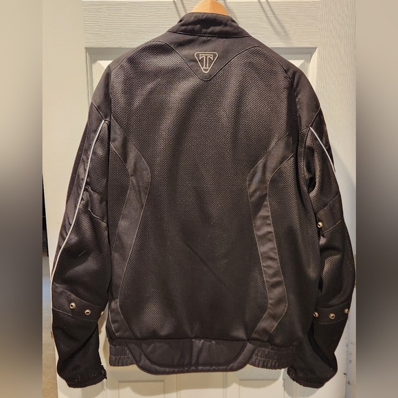 Motorcycle Riding Jacket - Picture 2 of 7